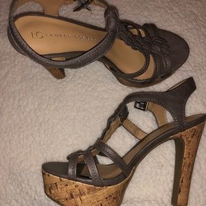 LC Lauren Conrad platform heels